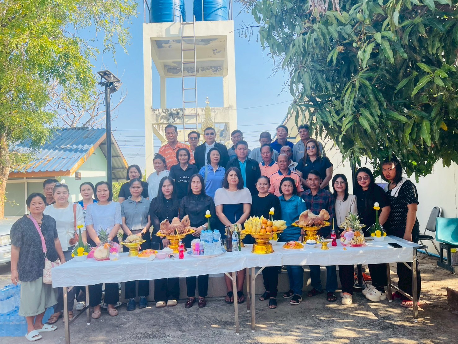 ไหว้ศาลพระภูมิเจ้าที่ ศาลปู่ย่าตายาย